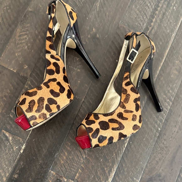 Guess Leopard Print Heels with Red and Black Accents - Picture 3 of 7
